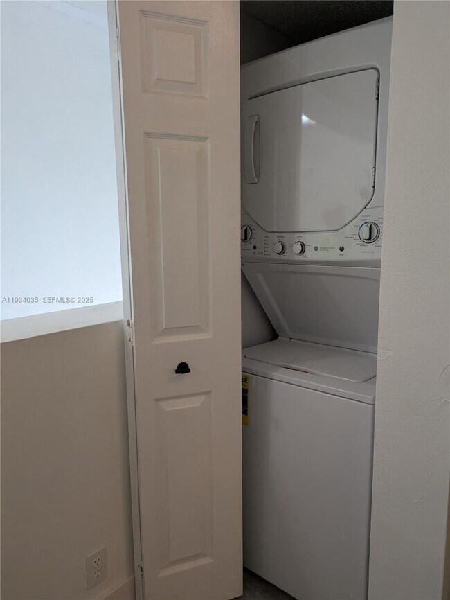 Building Photo - 2401 NW 56th Ave