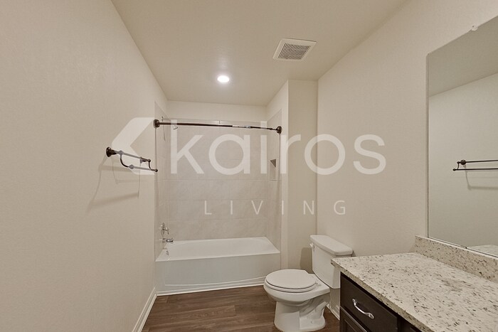 Building Photo - 3958 Turtle Creek