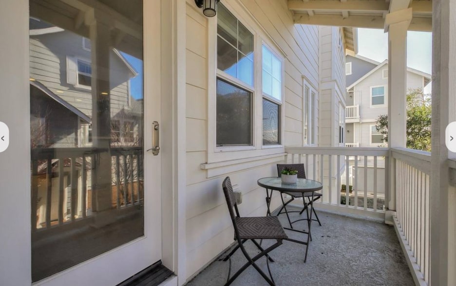 Balcony - 2565 Day Sailor Ct