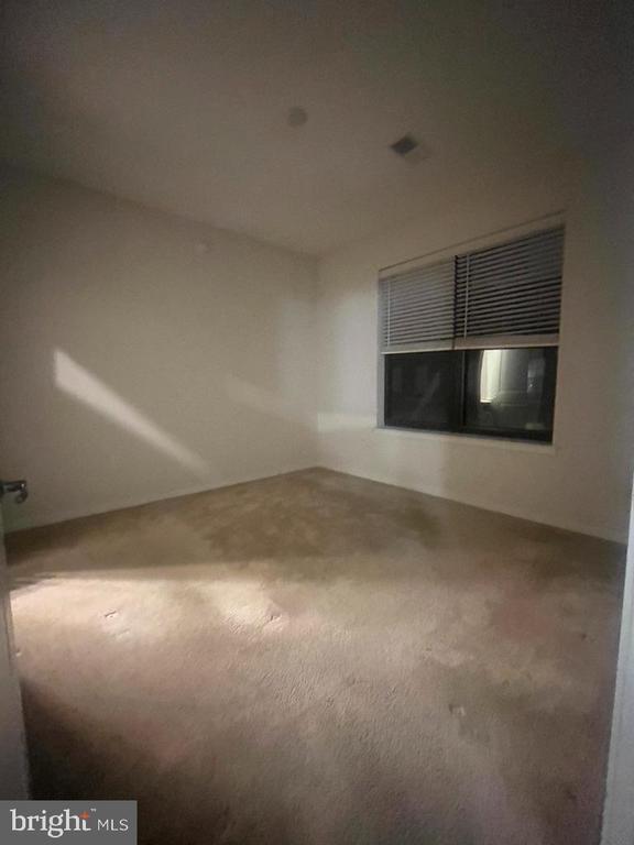 Building Photo - 401 Race St