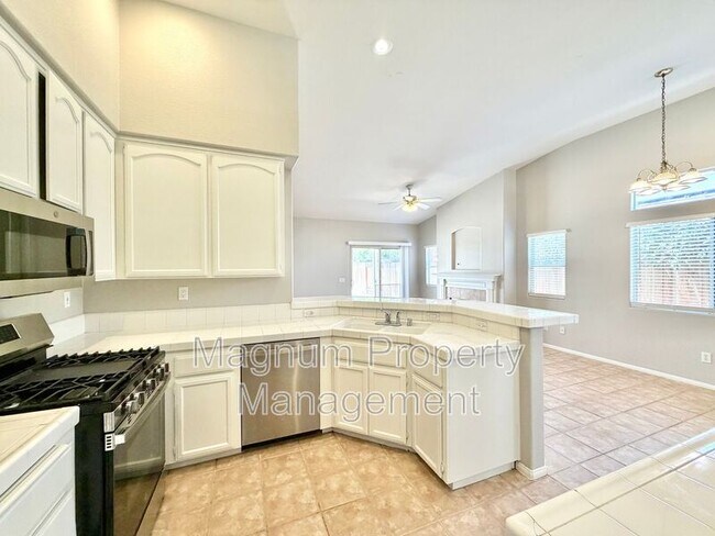 Building Photo - 27071 School Park Dr
