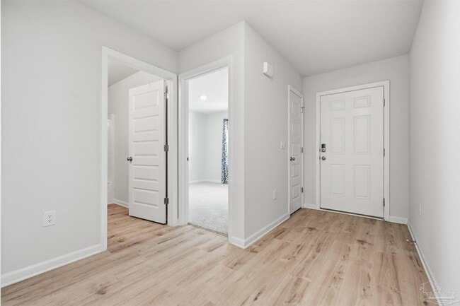 Building Photo - 5367 Peach Dr