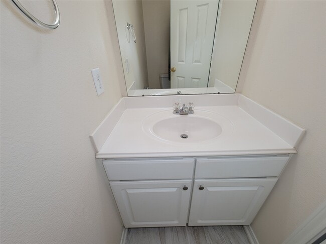 Building Photo - 19626 Hardwood Ridge Tr