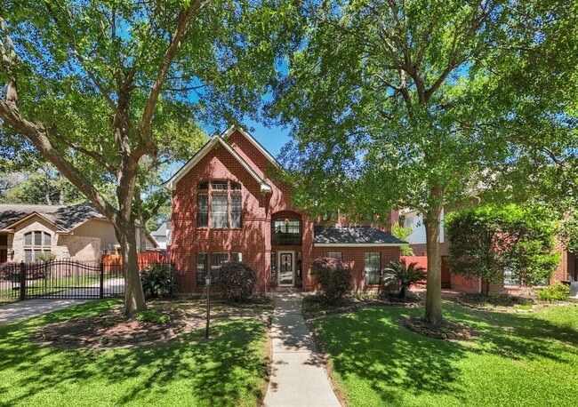 Building Photo - 13002 Golden Rainbow Dr