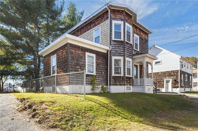 Building Photo - 60 Morris Ave