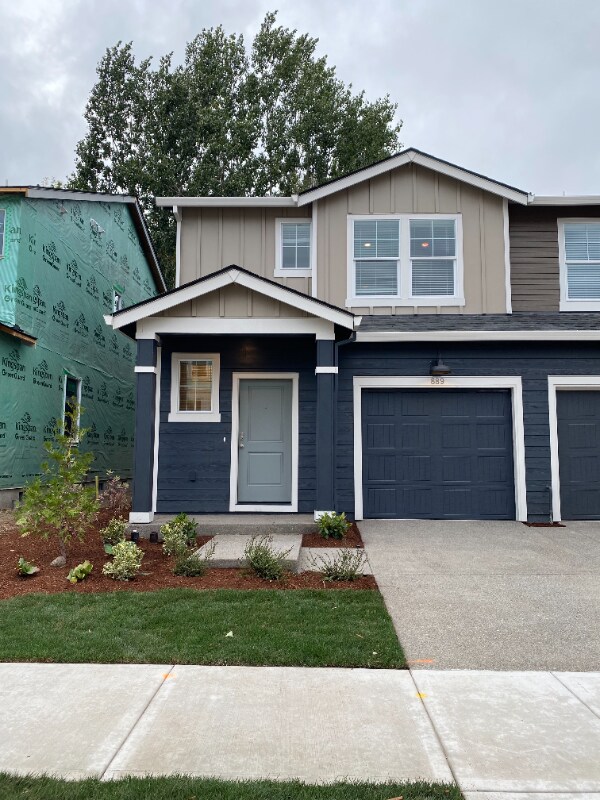 Building Photo - 889 18th Ave