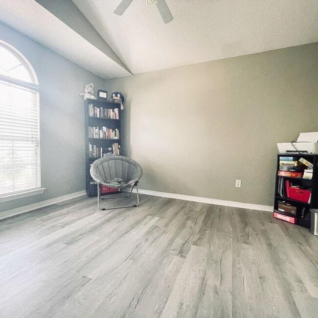 Building Photo - 3bedroom in Fort Walton