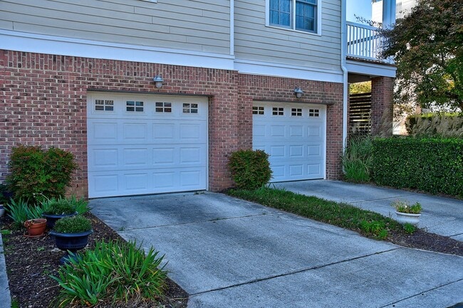 Building Photo - FOR RENT - NORFOLK!