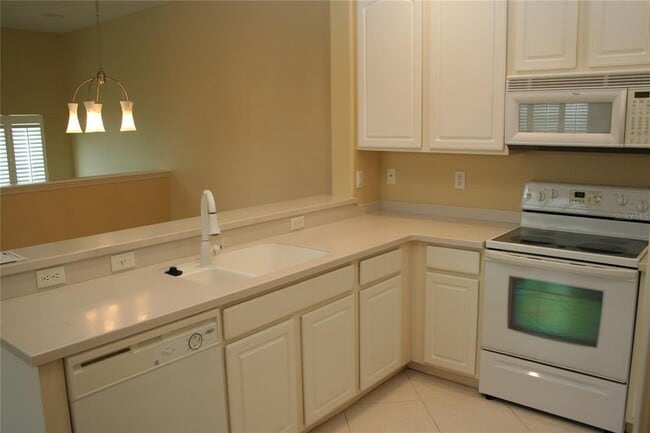 Building Photo - 4125 Via Piedra Cir