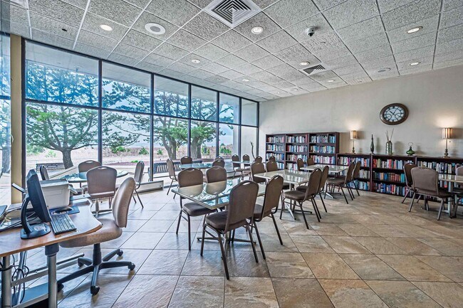 Building Photo - 3851 Boardwalk