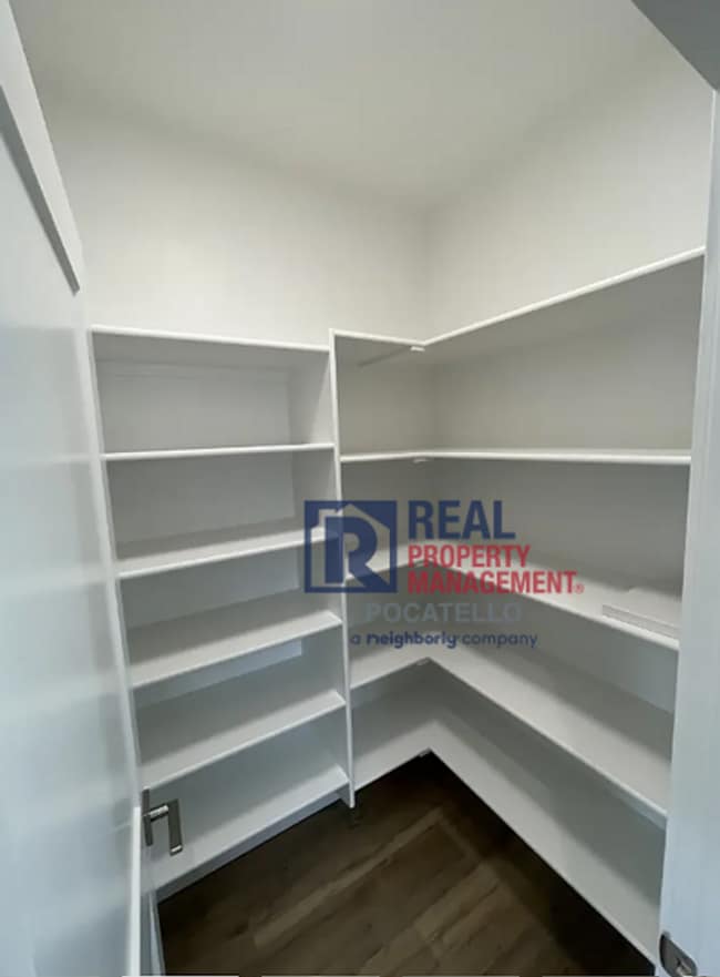 Building Photo - Brand New 3 bed 2.5 Bath Home- Double Car garage