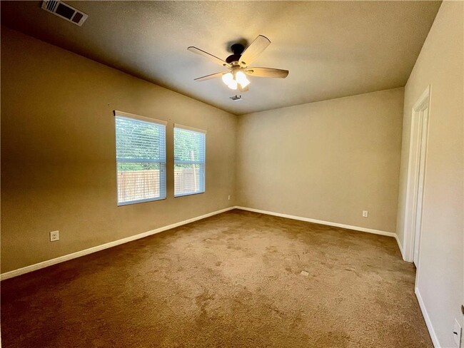 Building Photo - 412 Westminster Dr