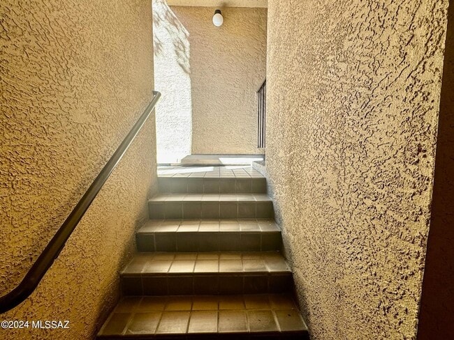 Building Photo - 7620 E Callisto Cir