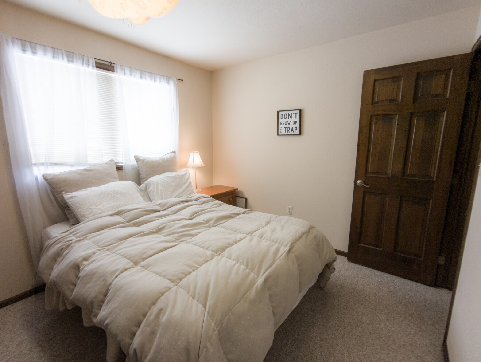 Building Photo - 1228 Palmers Dr