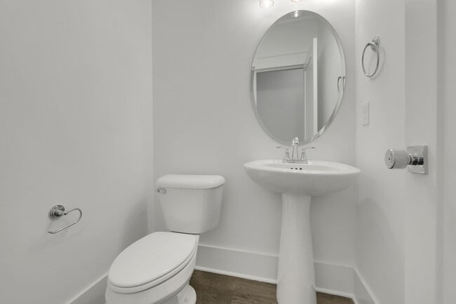 Building Photo - 609 Lee St