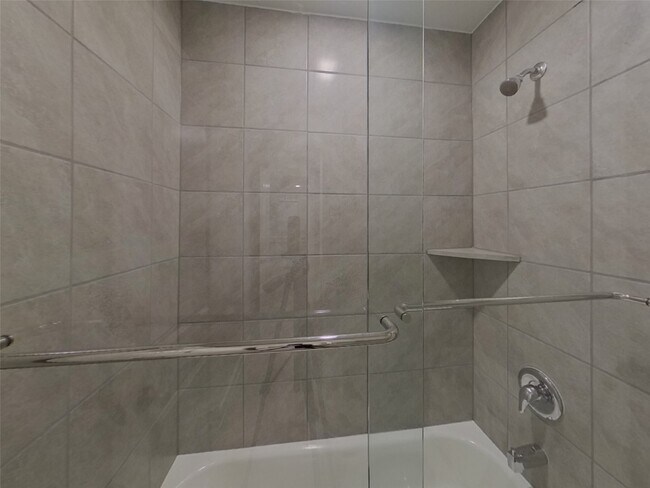 Building Photo - 9835 Willow Creek Commerce Dr