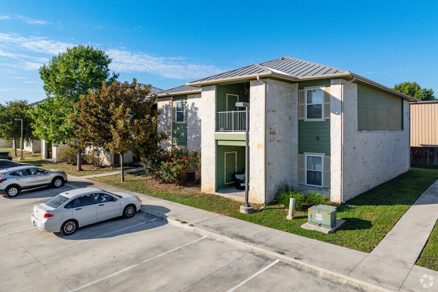 Primary Photo - Chandler Place Apartments