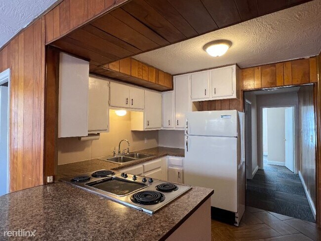 Building Photo - 2 br, 1 bath House - 916 S. Clifton Ave B ...