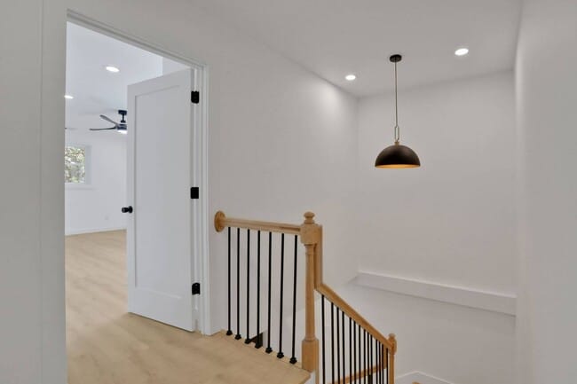 Building Photo - 53 Henry St