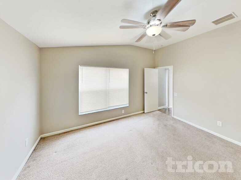 Building Photo - 12420 Tree Pointe Ct