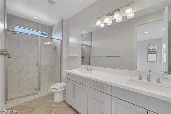 Building Photo - 11696 Redwood Mountain Ave