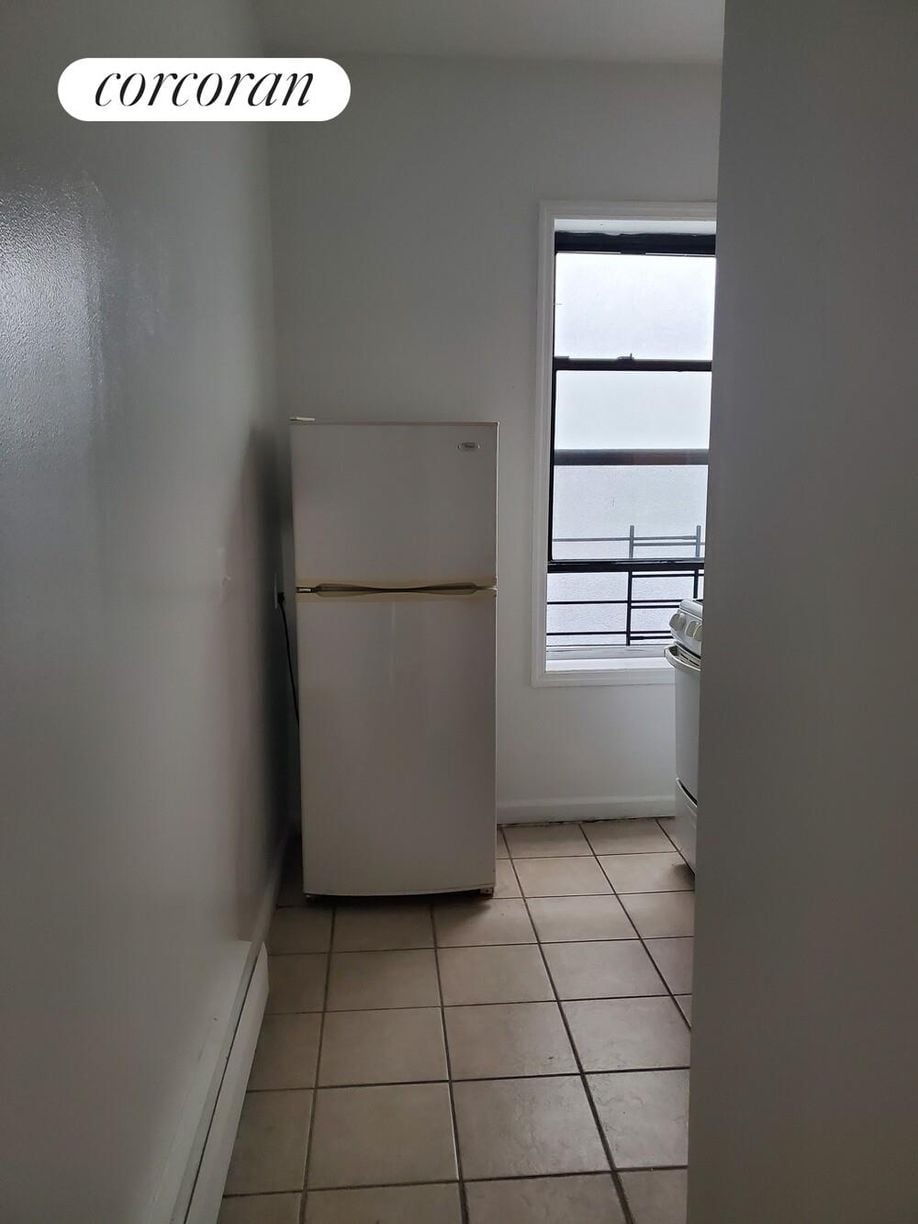 Building Photo - 295 Broadway