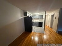 Building Photo - 40 Westland St