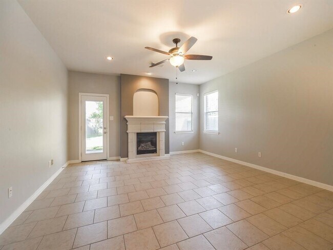 Building Photo - 5511 Wild Milberry Dr