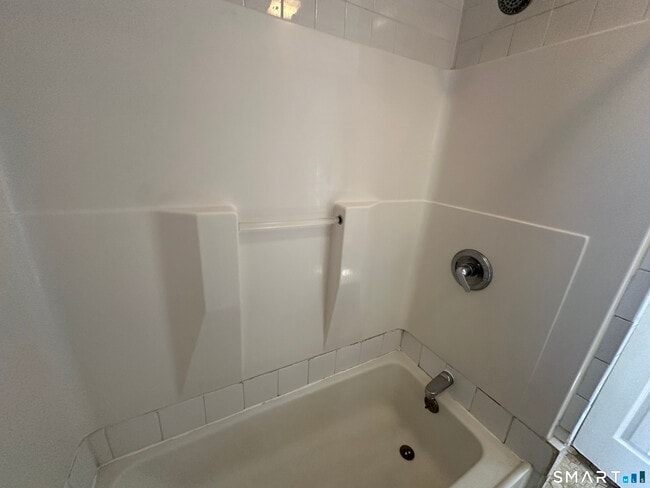 Building Photo - 34 White St