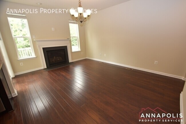 Building Photo - 717 Millhouse Dr