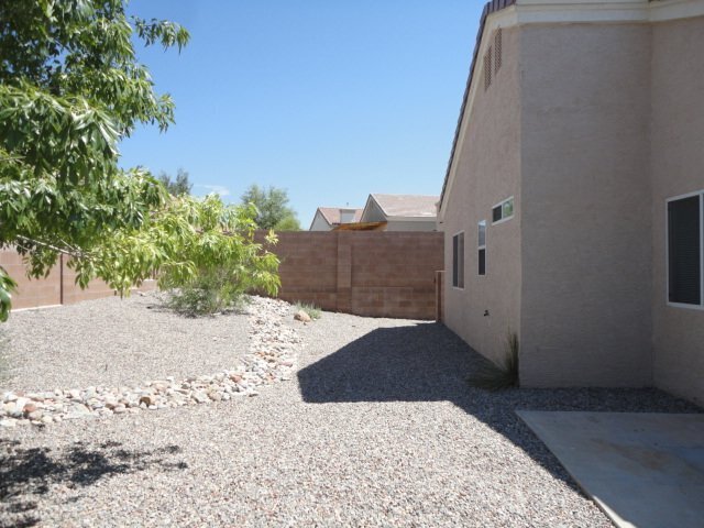 Building Photo - 3BR/2Living in Enchanted Hills!