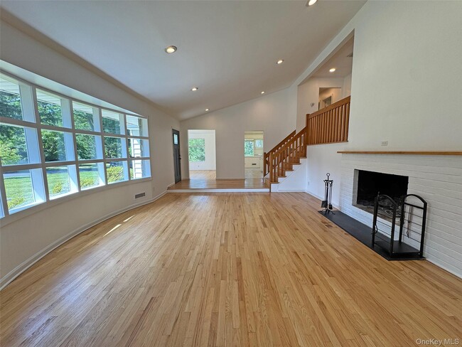 Building Photo - 3 Stonewall Ln