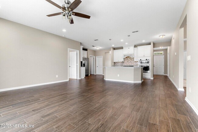 Building Photo - 85461 Amaryllis Ct