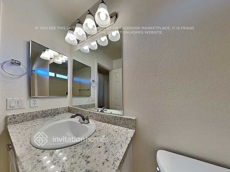 Building Photo - 16147 N 157th Dr