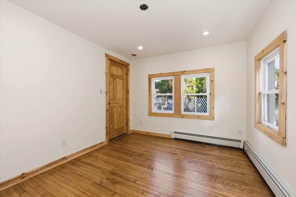 Building Photo - 132A Raymond St