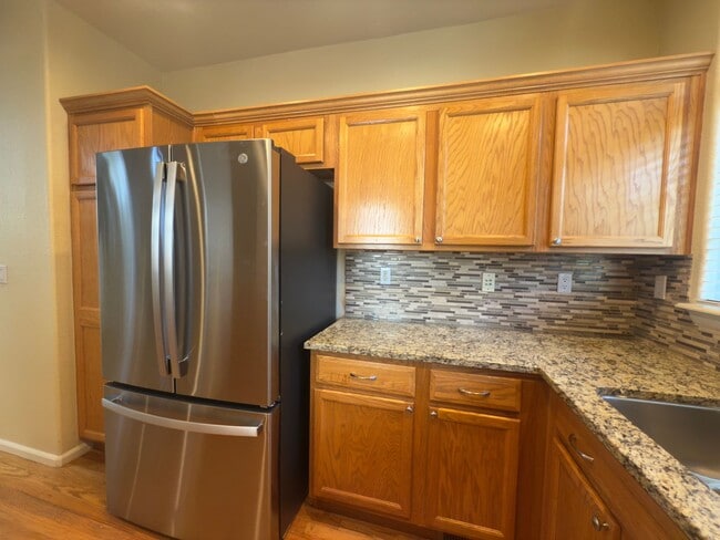 Building Photo - $O DEPOSIT OPTION. SPACIOUS 3-BEDROOM TOWNHOUSE IN KENSINGTON TOWNHOMES