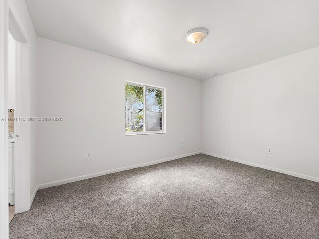 Building Photo - 26650 SW 138th Ct