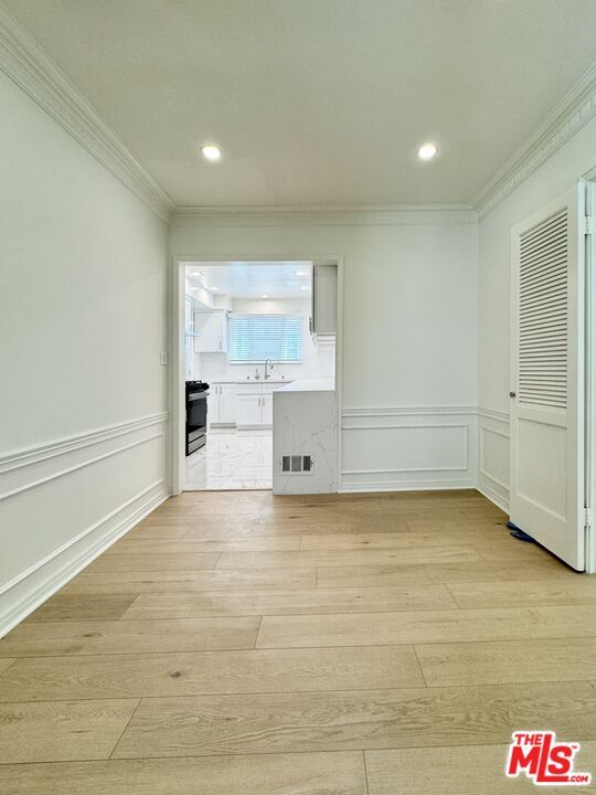 Building Photo - 408 S Spalding Dr