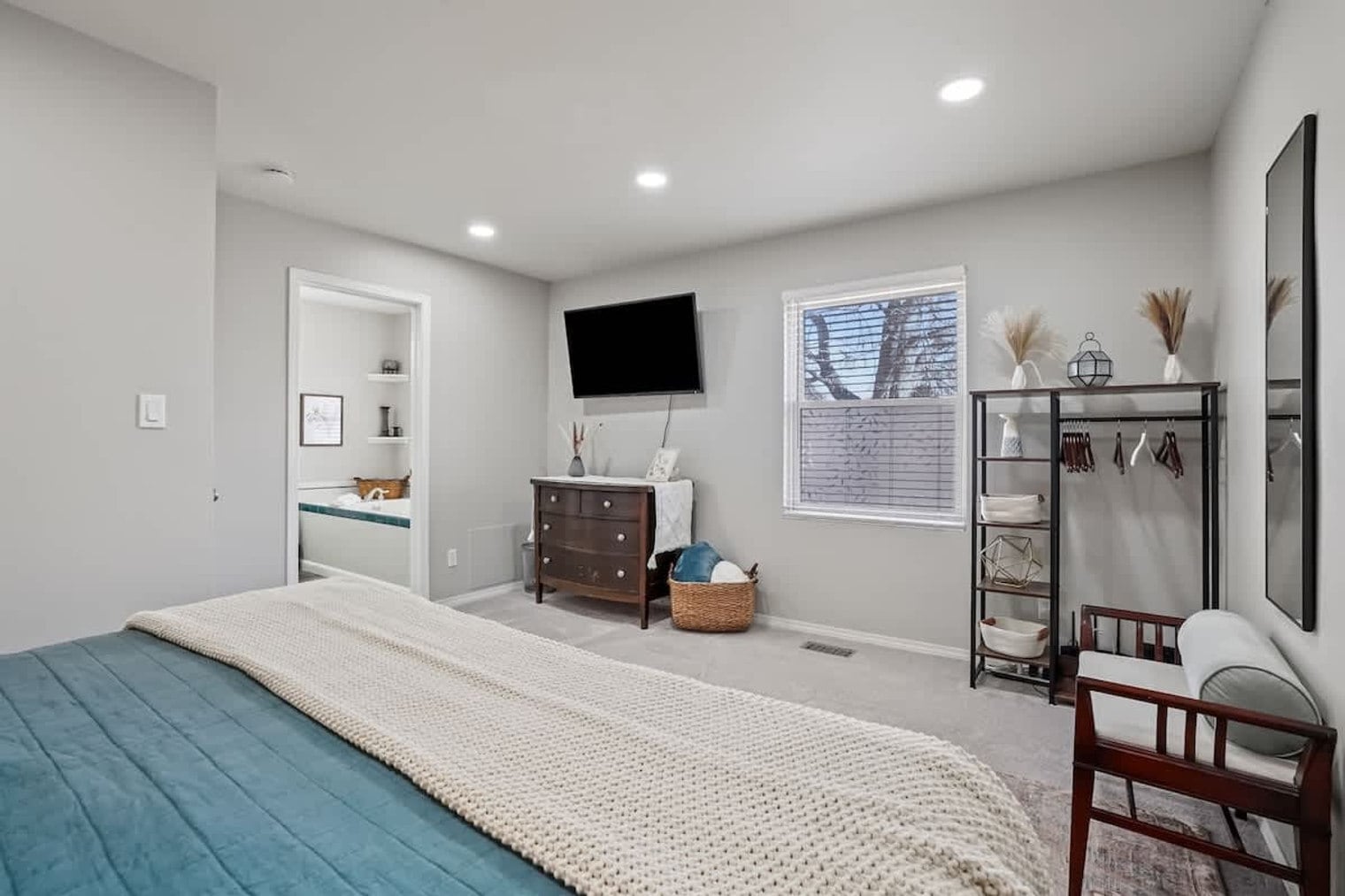 Building Photo - 1619 Ruby Ct