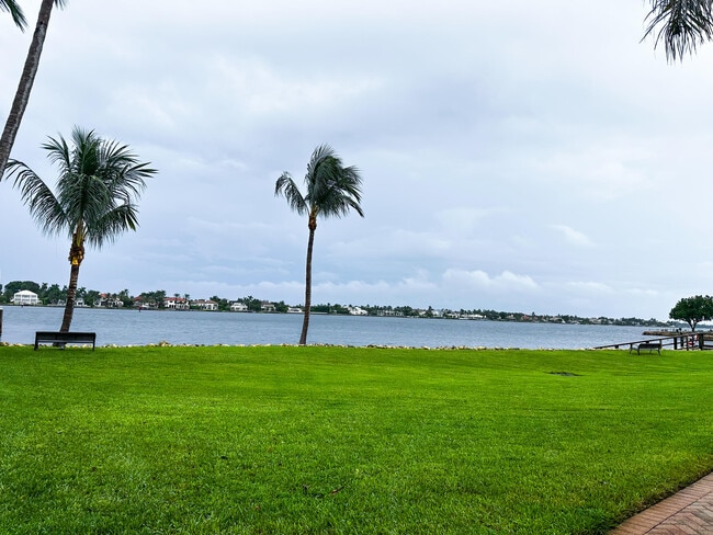 Building Photo - 137 Ocean Cay Way