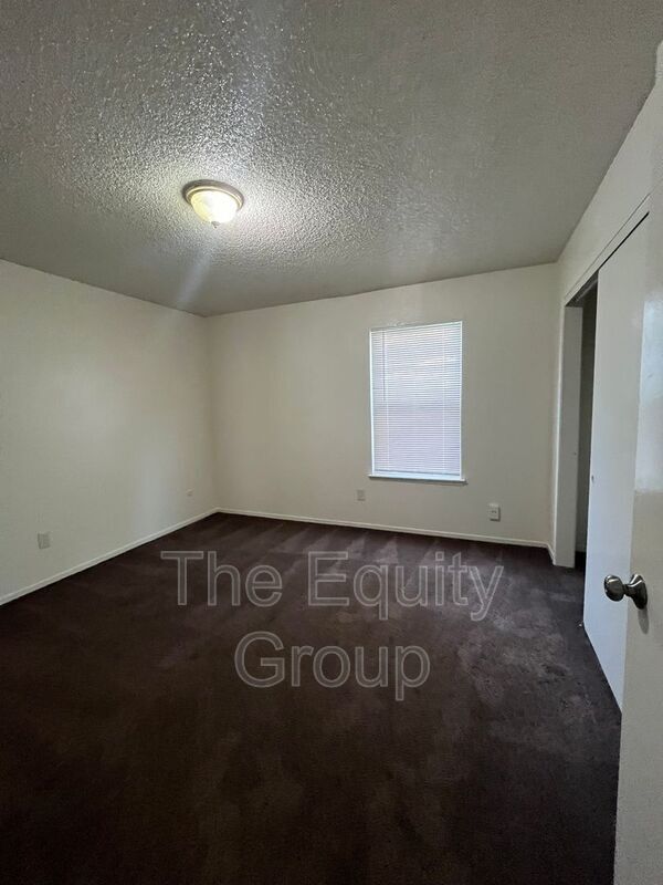 Building Photo - 1307 S Court St