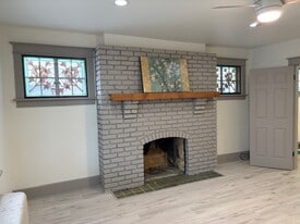 Building Photo - 919 Brookline Blvd