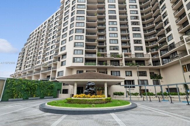 Building Photo - 540 Brickell Key Dr