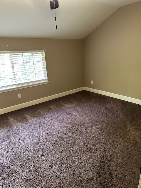 Building Photo - Modern 3-Bed, 2 Bath Townhome Near Brighto...