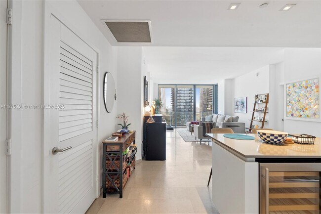 Building Photo - 88 SW 7th St