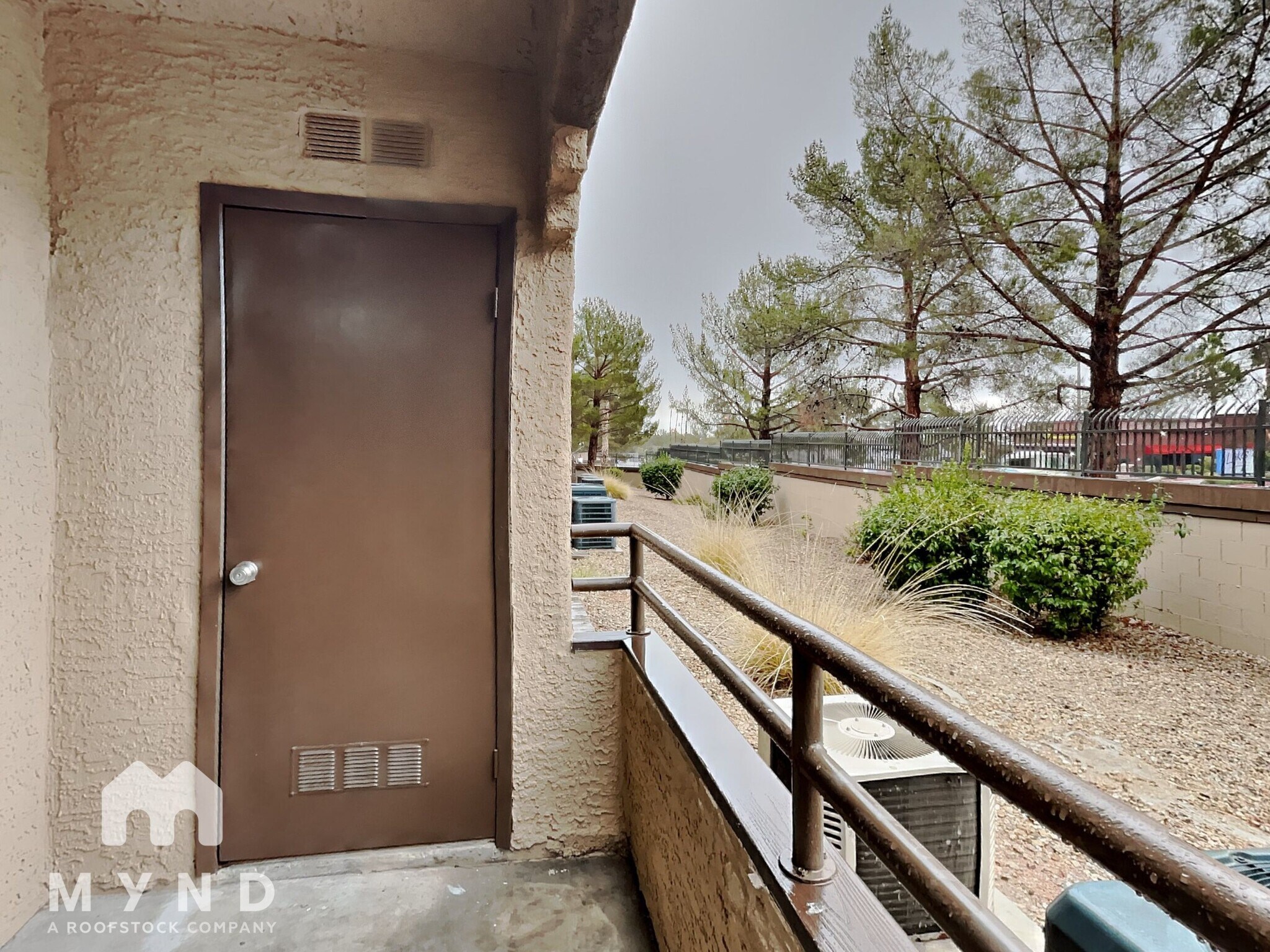 Building Photo - 2200 S Fort Apache Rd
