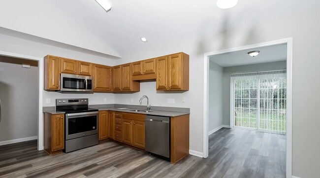 Building Photo - 1005 Tellis Dr