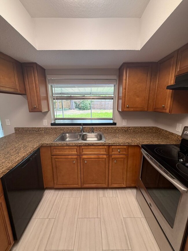 Building Photo - Remodeled Home in Longwood