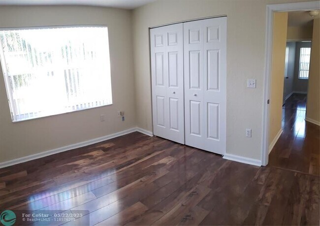 Building Photo - 2802 SW 165th Ave