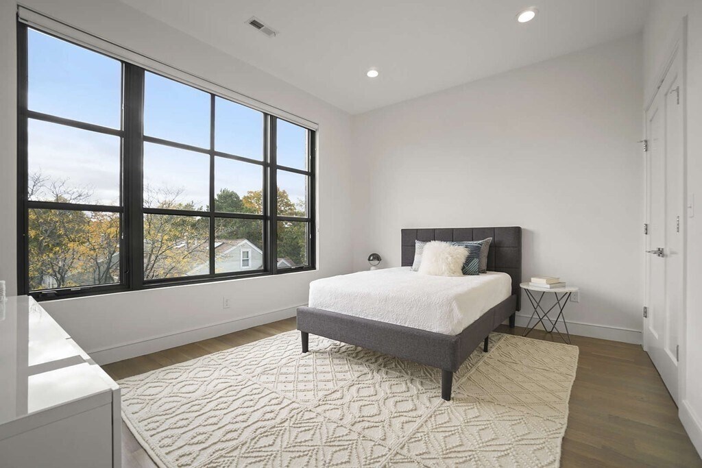 Bedroom 1 - 7 Burroughs St